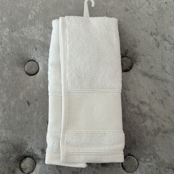 Towel face decor white grey embroidered letter C face cloth wash cloth cute - Picture 2 of 3